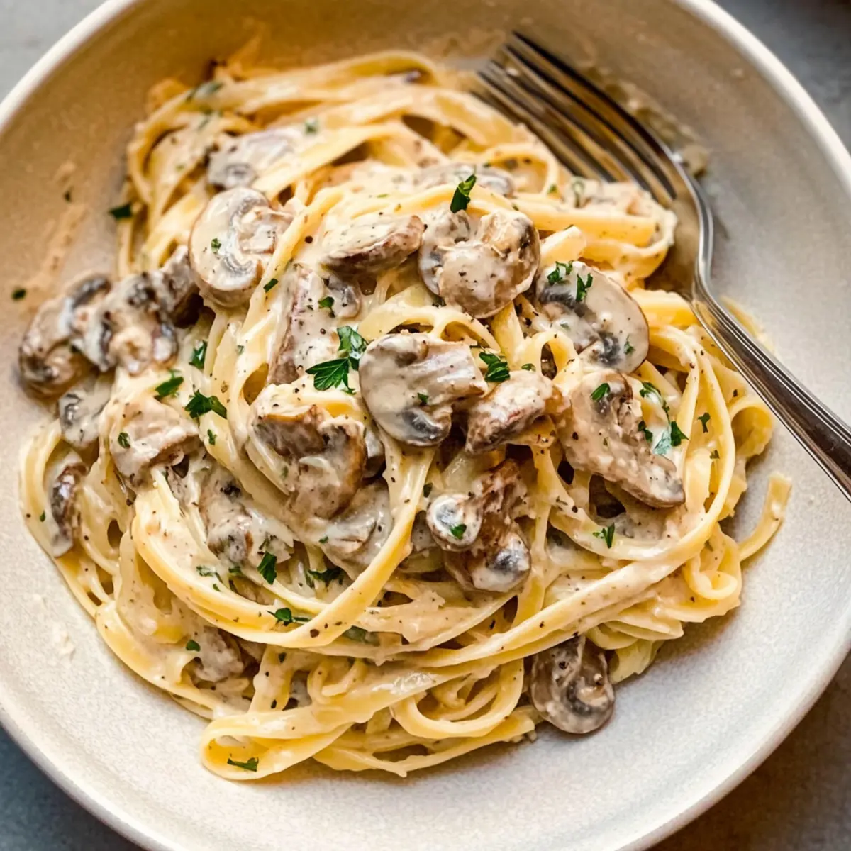 Mushroom Cream Sauce Pasta